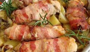 RPropozycja obiadowa dla zabieganych, dwie pieczenie na jednym ogniu czyli ziemniaki +mięso nadziewane suszonymi pomidorami, papryką i serem